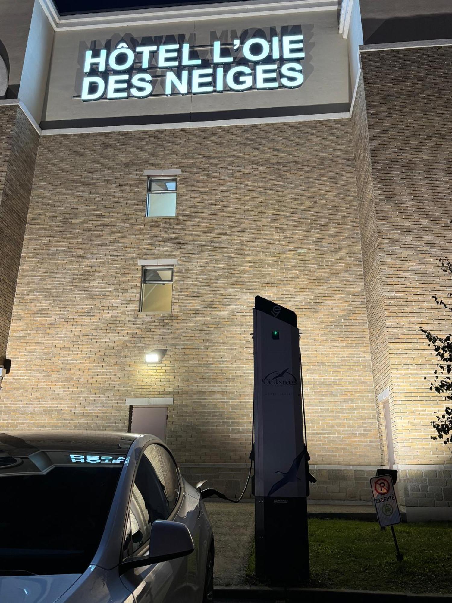 Hotel L'Oie Des Neiges Levis Bagian luar foto